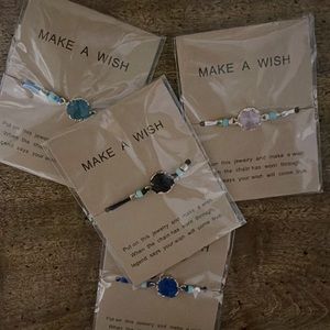 Cool Make a wish bracelet with varieties of colors!